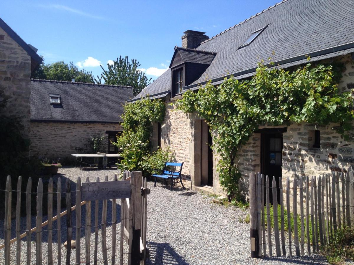 Saint-Symphorien  Gites Calmes Ecologiques מראה חיצוני תמונה